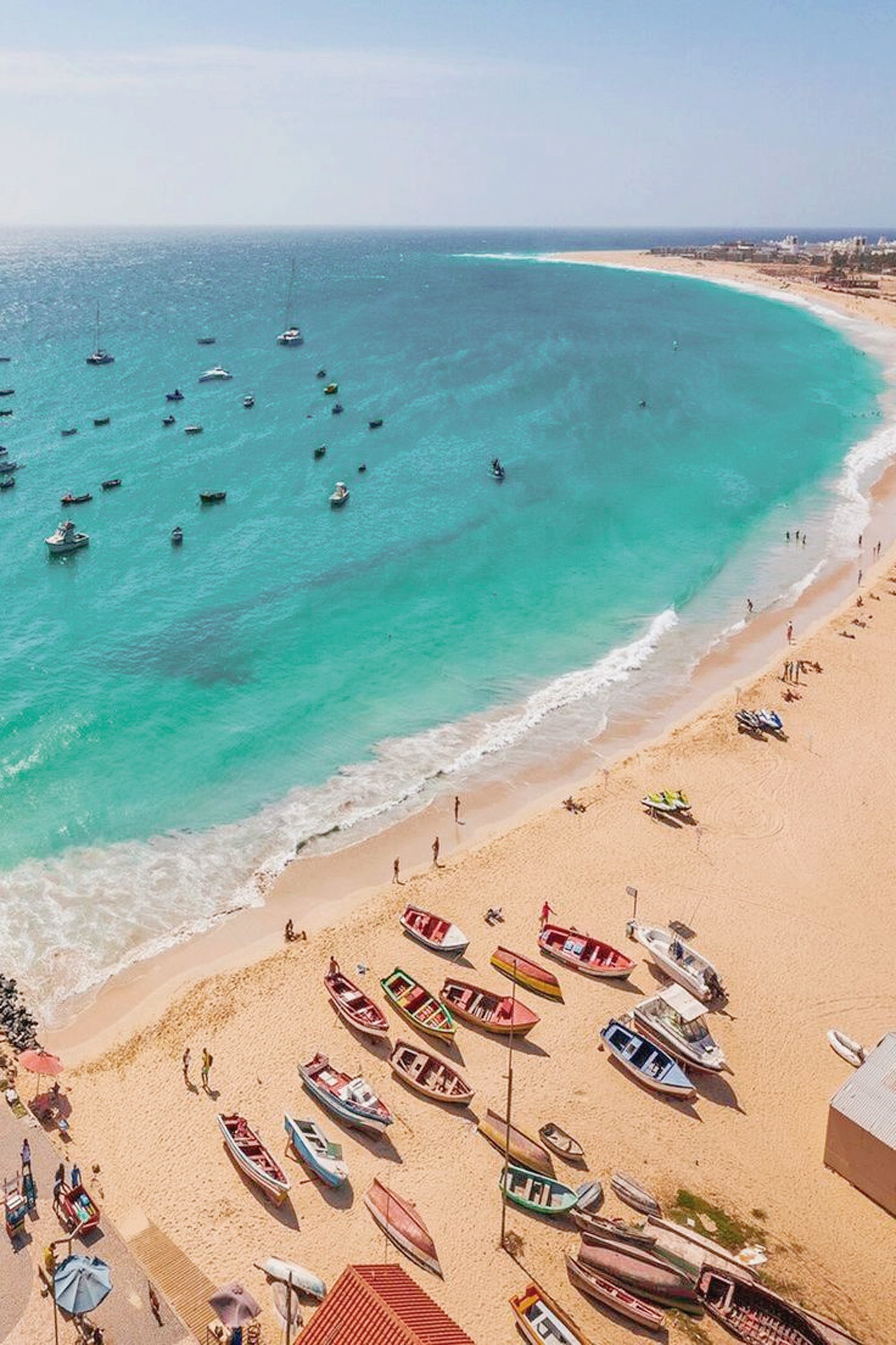 004-001-Discover_the_Stunning_Beaches_of_Cape_Verde.jpg